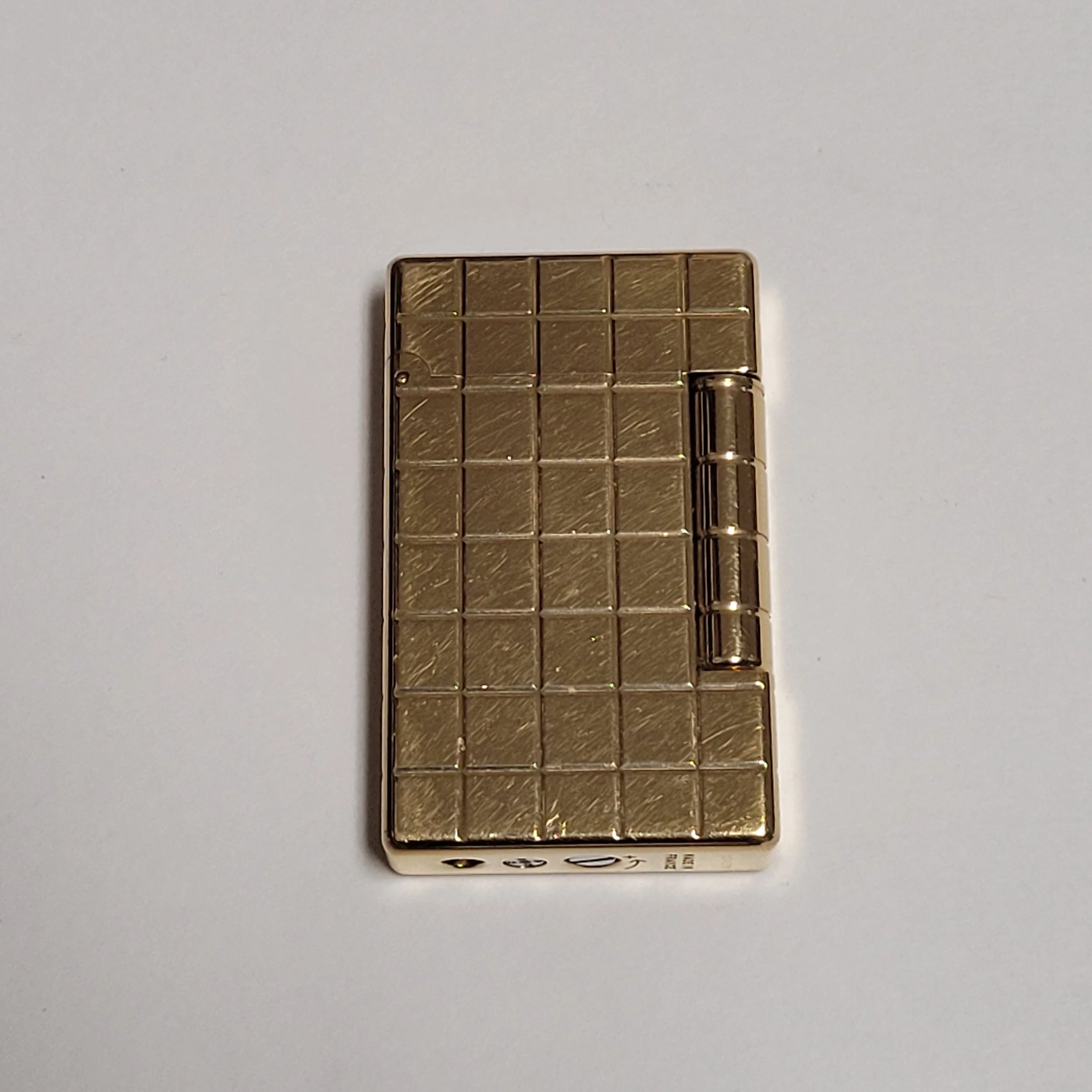 S.T. Dupont Ligne 8 Gold Square Design — Elegant Lighters